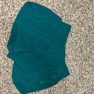 women’s lulu shorts